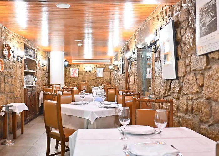 巴格拉酒店 巴塞卢什